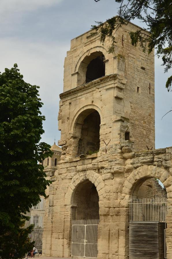 La Pitchoun Des Arenes Villa Arles Exterior photo