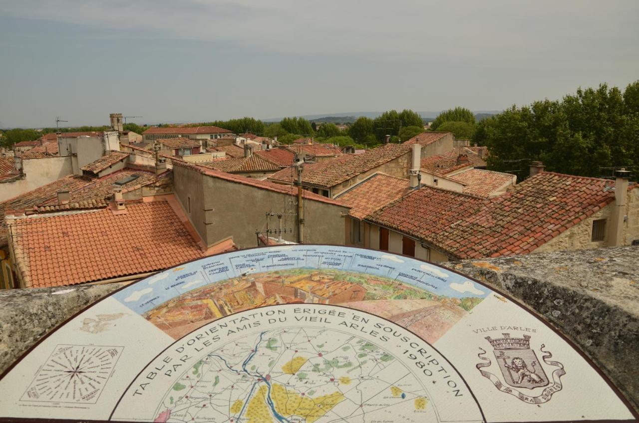 La Pitchoun Des Arenes Villa Arles Exterior photo