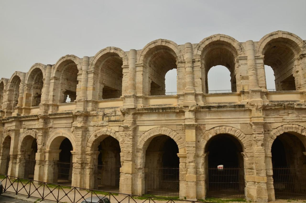 La Pitchoun Des Arenes Villa Arles Exterior photo